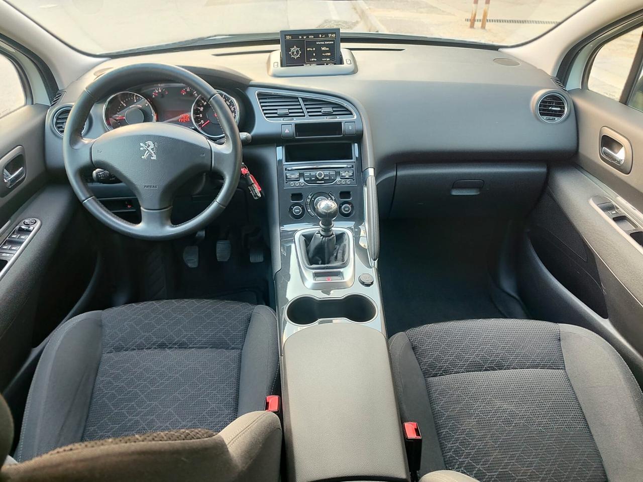 Peugeot 3008 1.6 HDi 115CV Active!!