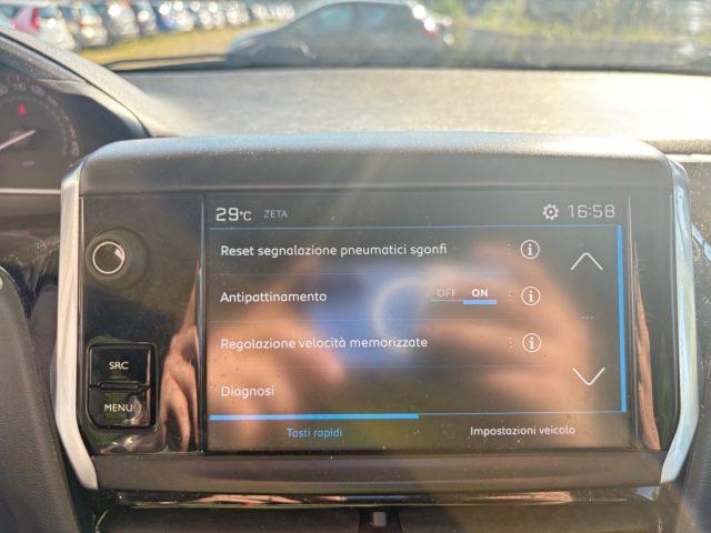 PEUGEOT 208 1.2 82cv 5 porte POCHI CHILOMETRI OK NEOPATENTATI