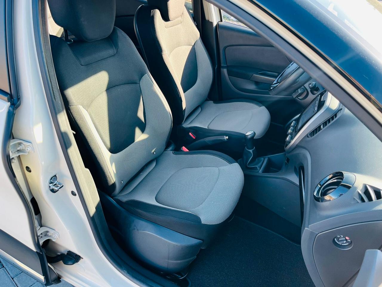 Renault Captur 1.5DCI PARI AL NUOVO FULL 2013