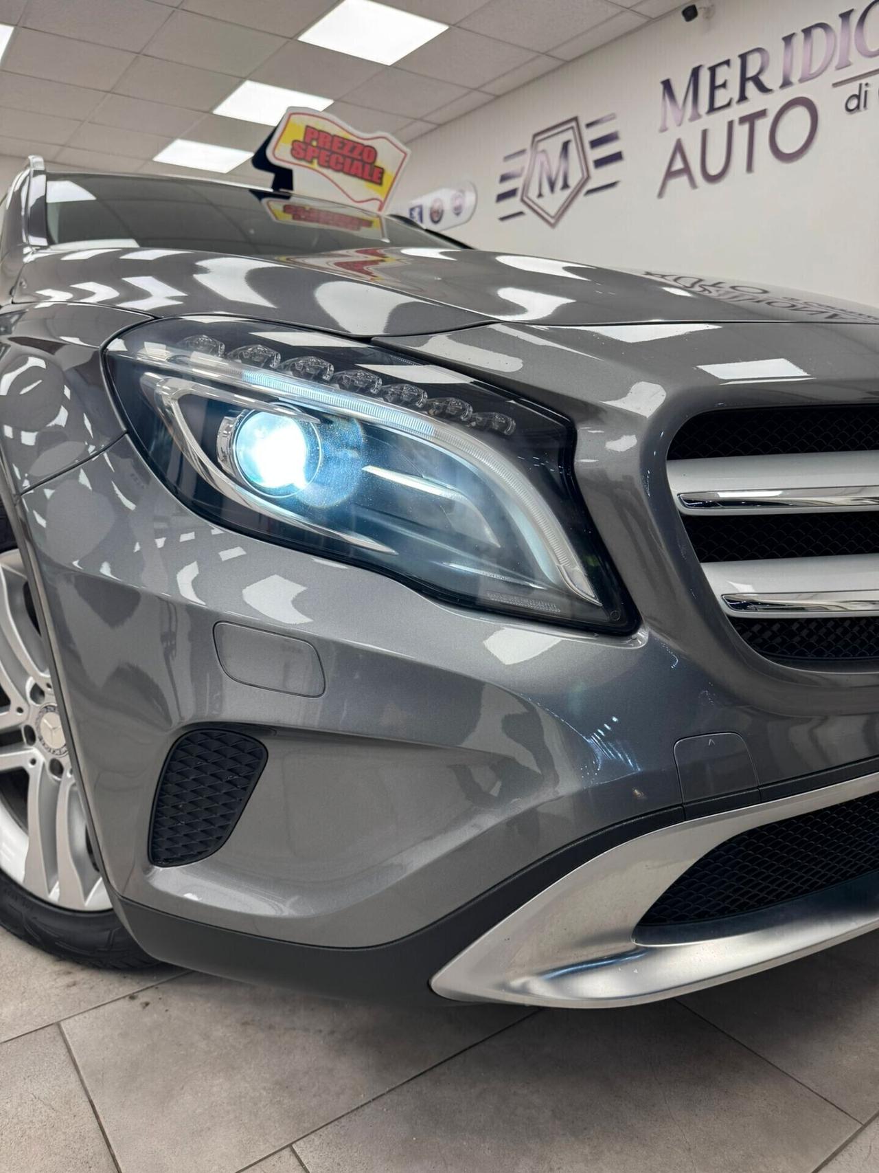 MERCEDES-BENZ GLA 200 D AUTOMATC PREMIUM