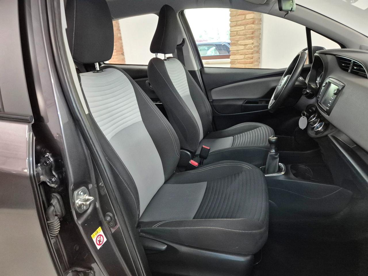 Toyota Yaris 1.0 5 porte Active