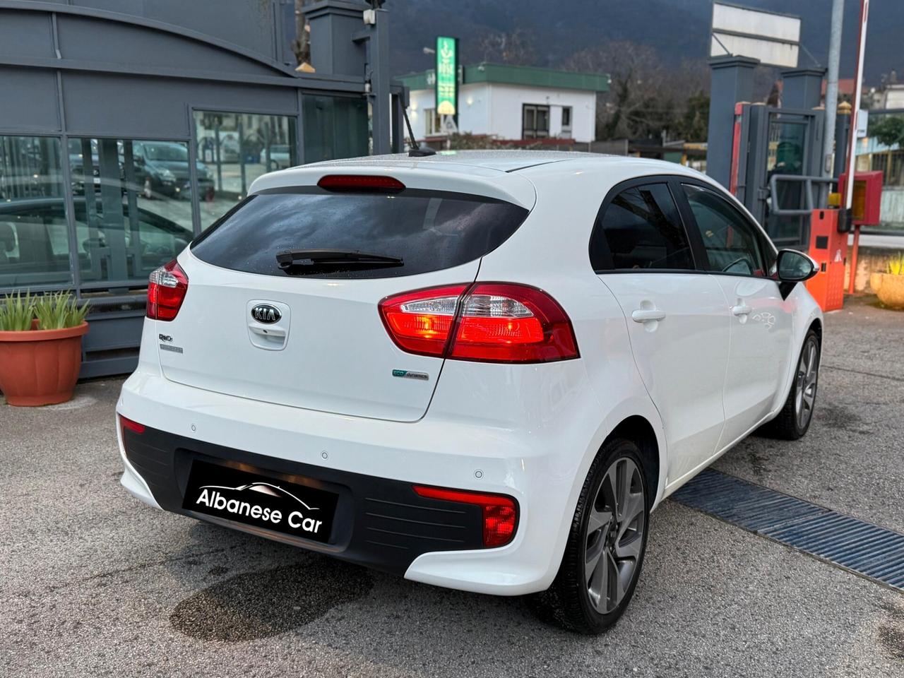 Kia Rio 1.1 CRDi 75 CV S&S High Tech