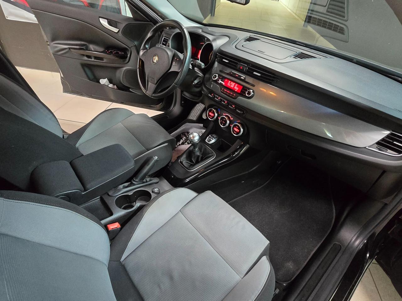 Alfa Romeo Giulietta 2.0 JTDm-2 140 CV Distinctive