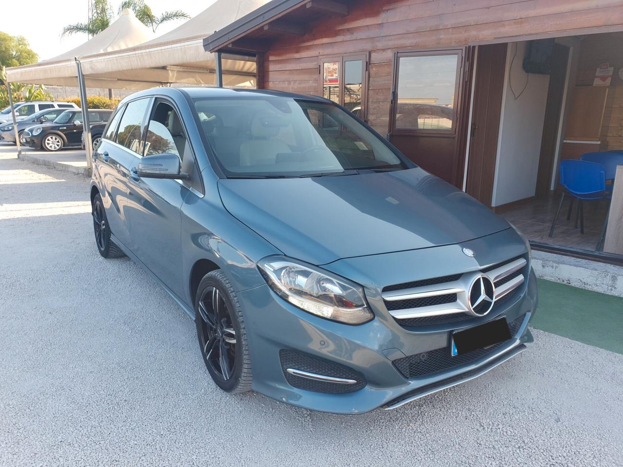 Mercedes-benz B 180 B 180 d Premium