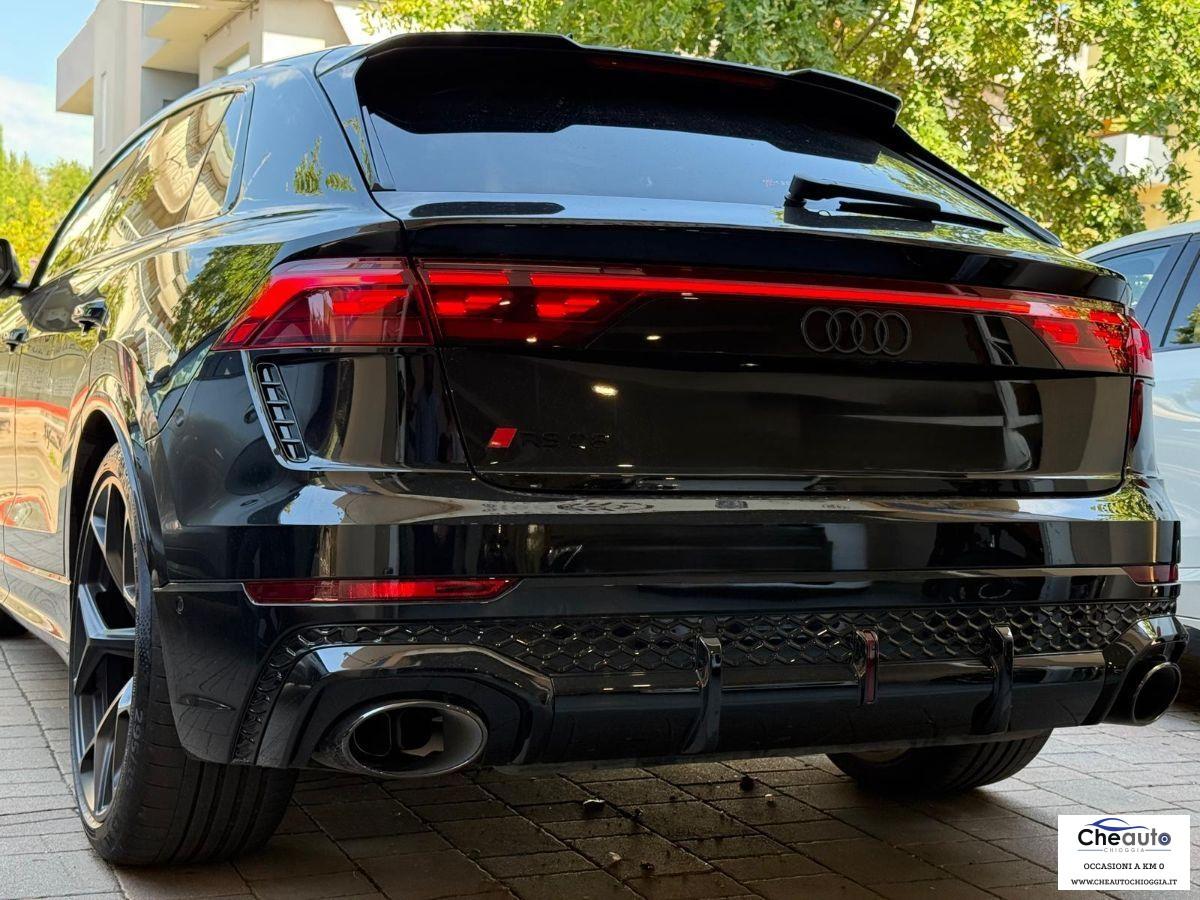 AUDI - RSQ8 - RS Q8 TFSI V8 quattro tiptr. Performance