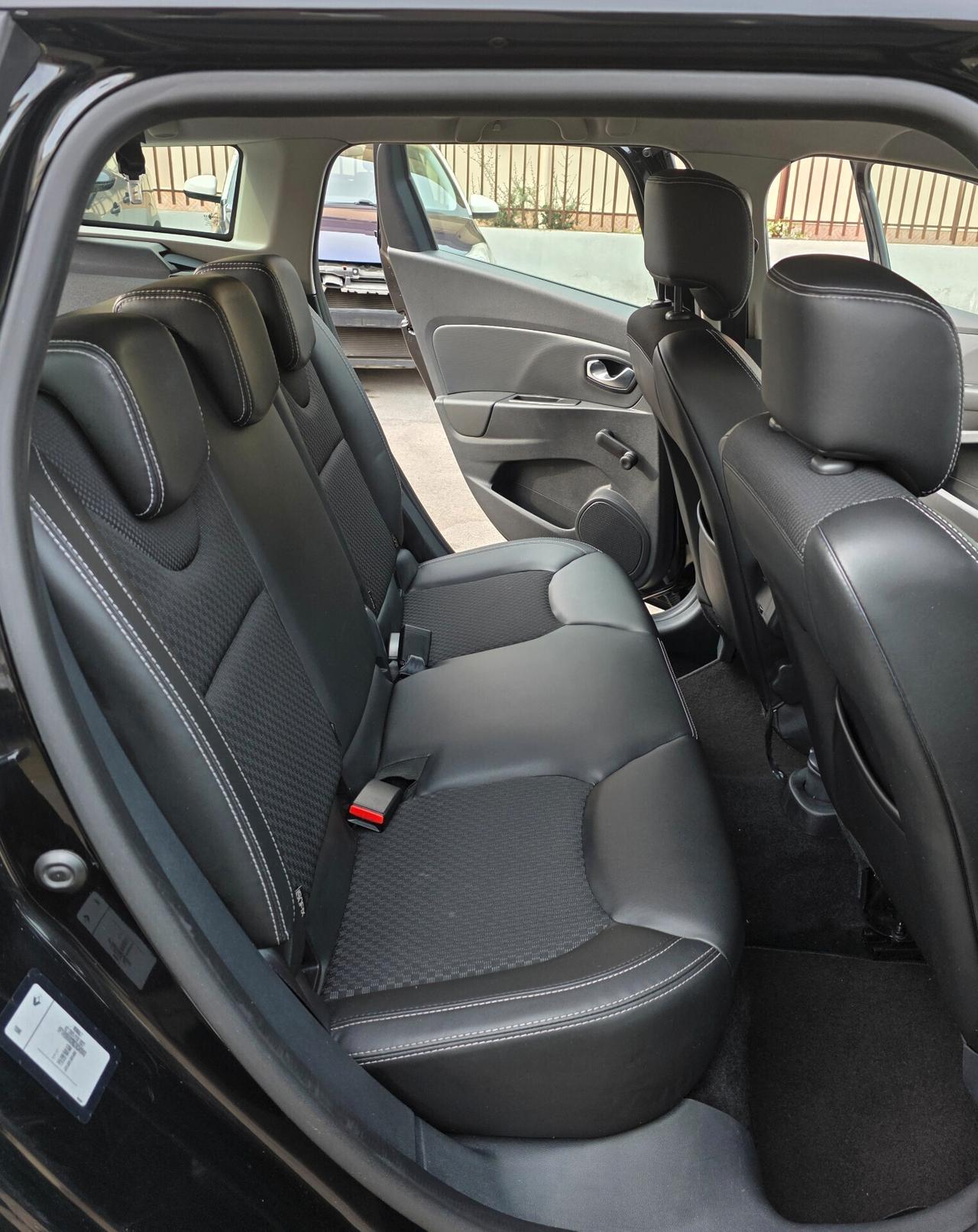Renault Clio Sporter dCi 8V 90 CV Moschino Life