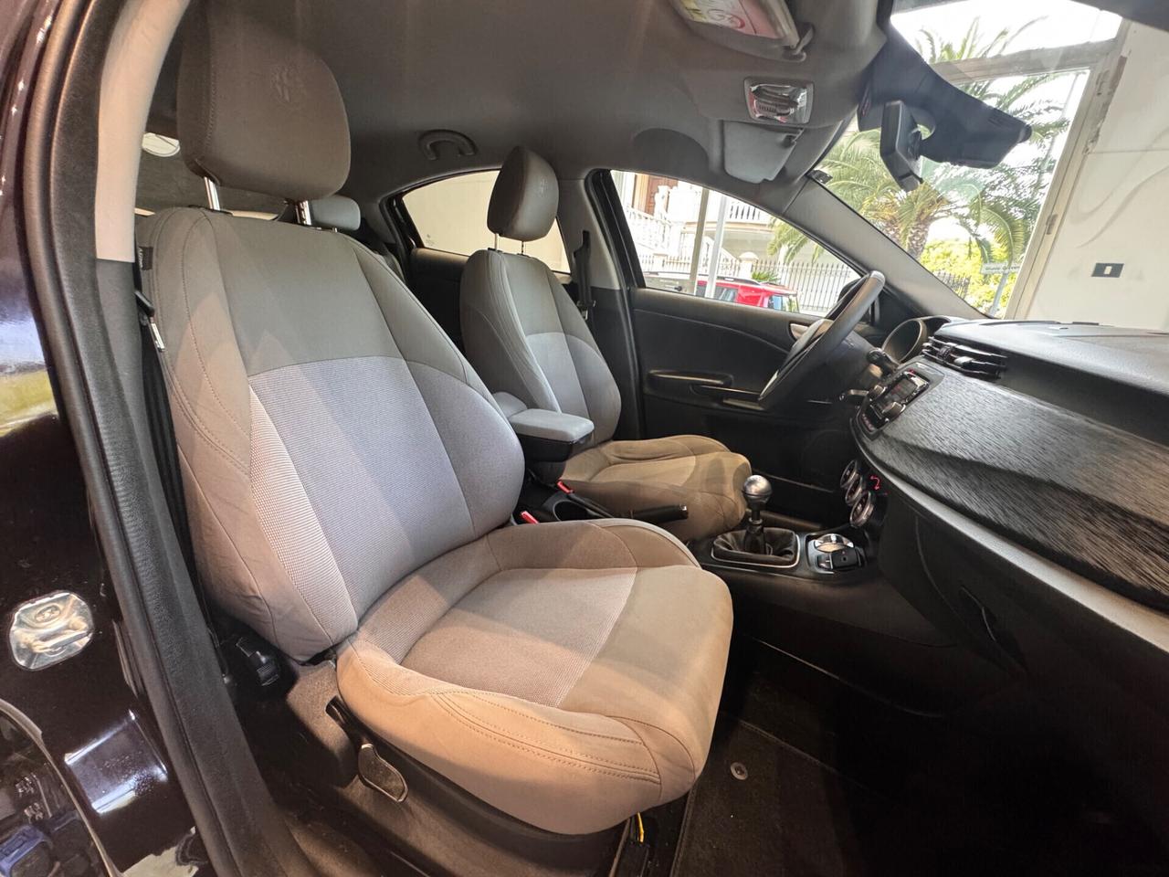 Alfa Romeo Giulietta 1.4 Turbo 120 CV GPL Super