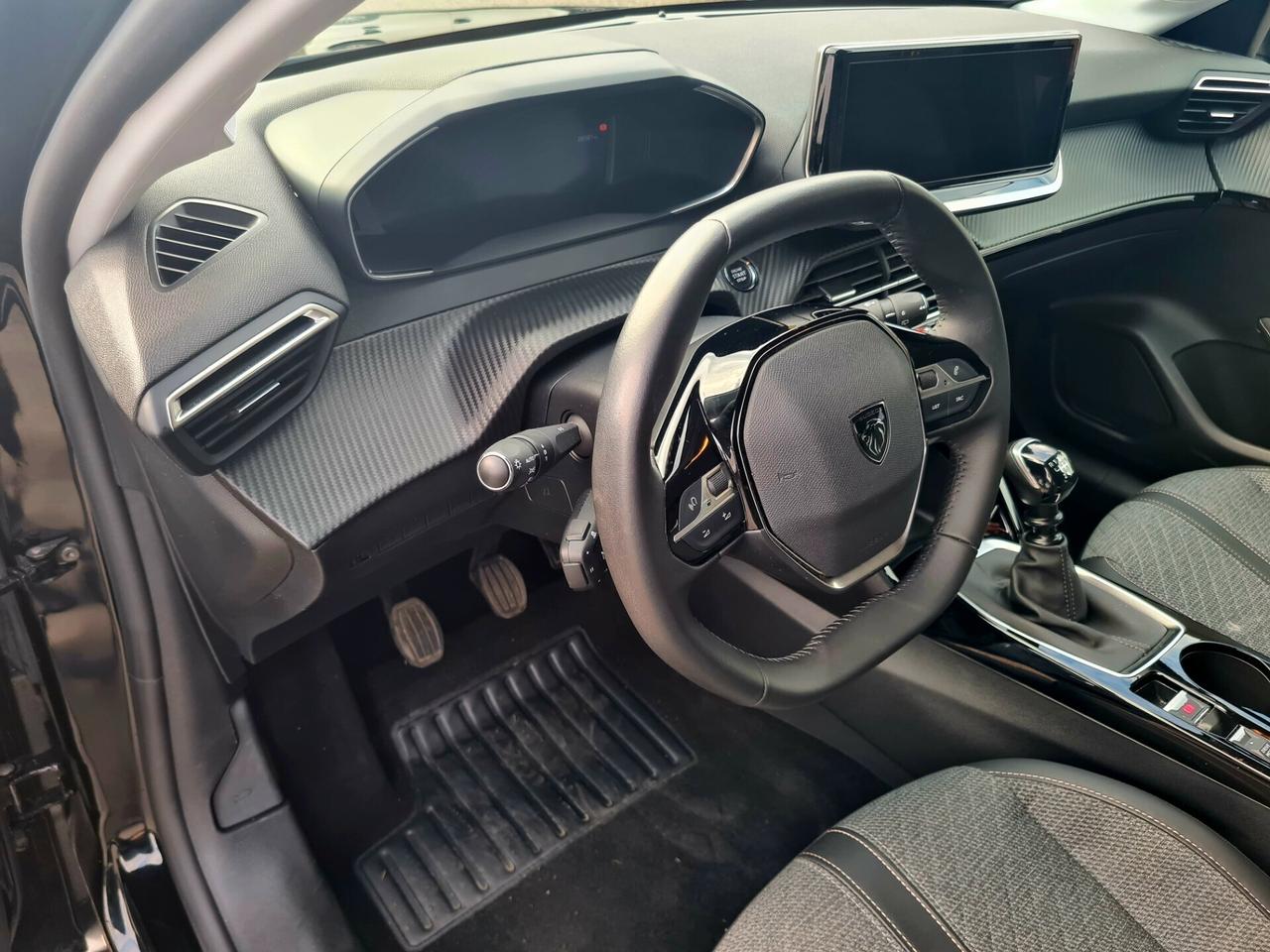 Peugeot 208 1.2 5 porte Allure*NAVI*CARPLAY*CAMERA*PDC*