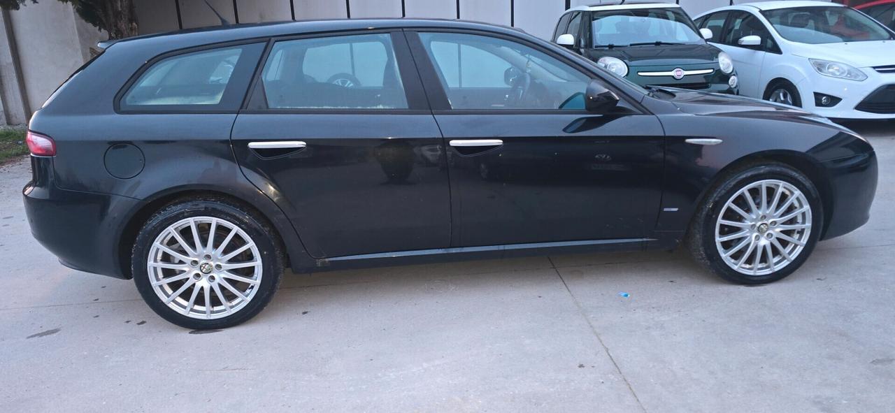 Alfa 159 tutta apena revisionata e batteria nuova