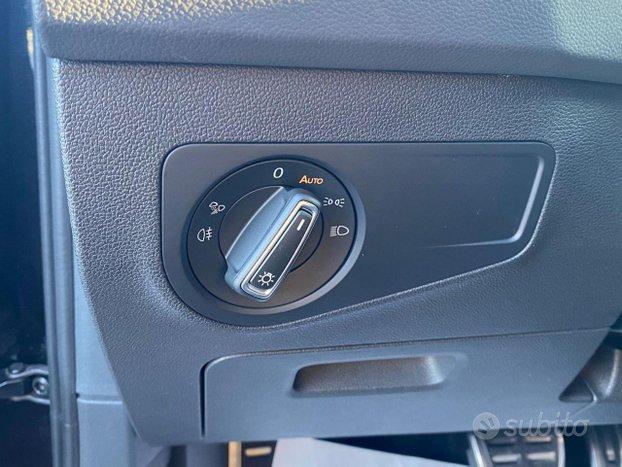 VOLKSWAGEN Tiguan 2.0 TDI 150 CV DSG R-Line + MA