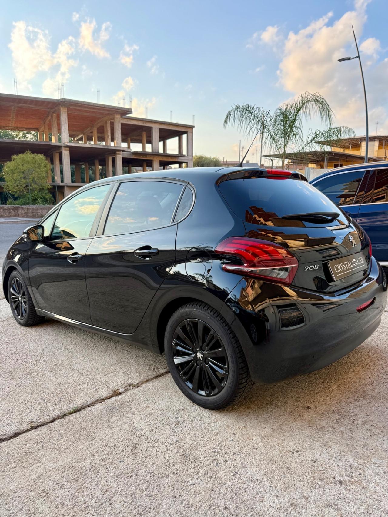 Peugeot 208 PureTech 82 5 porte Allure