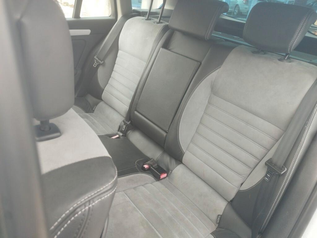 Renault Laguna 2.0 dCi 180CV SporTour 4Control GT Line