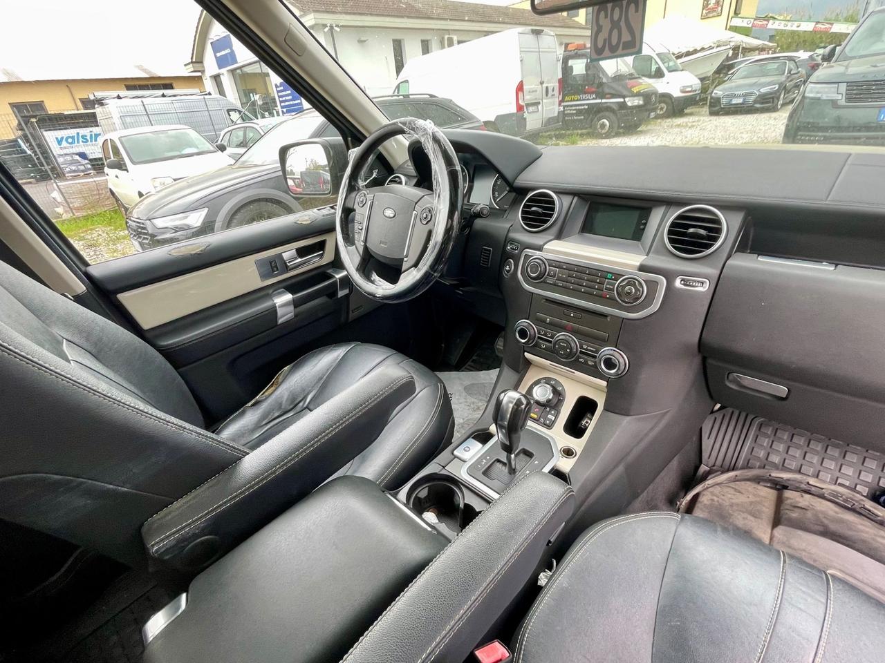 Land Rover Discovery 4 3.0 SDV6 245CV Black&White Limited Edition