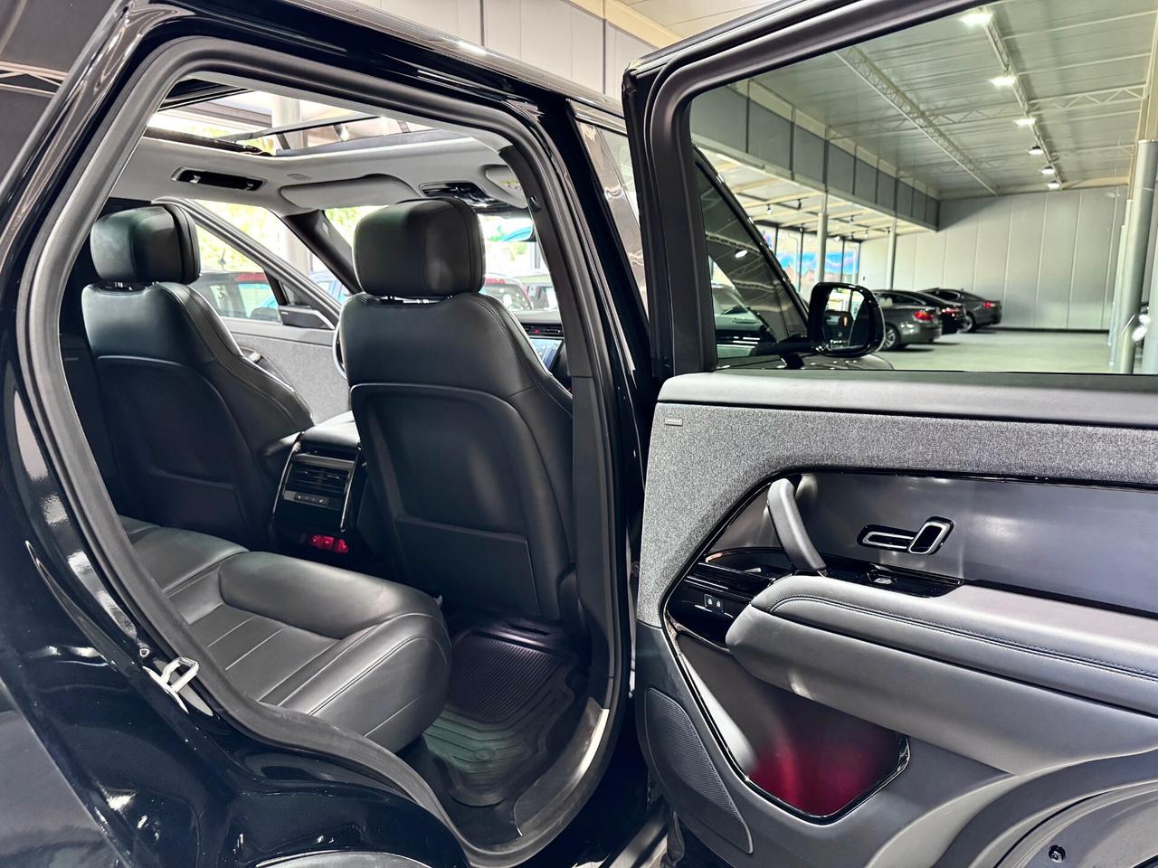 Land Rover Range Rover Sport 3.0d i6 300CV Mhev AWD Dynamic HSE