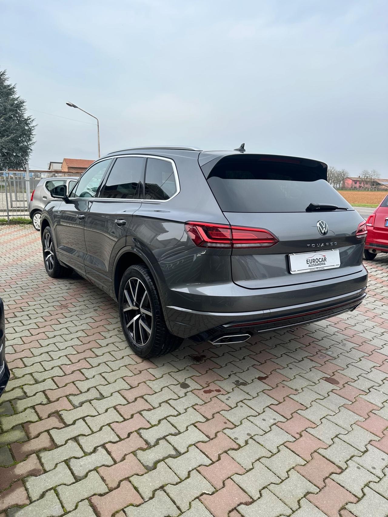 Volkswagen Touareg 3.0 V6 TDI SCR R-Line