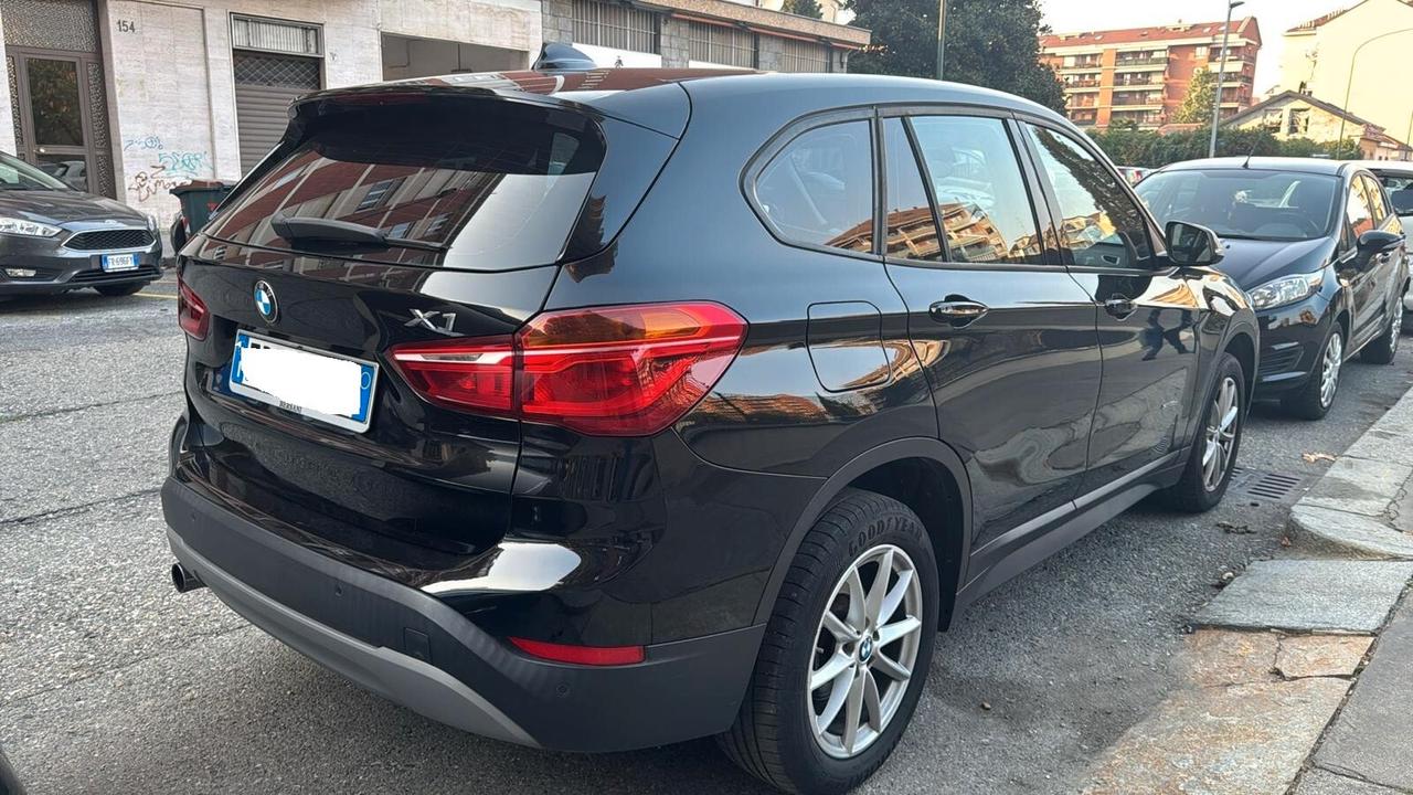 Bmw X1 sDrive18d Business