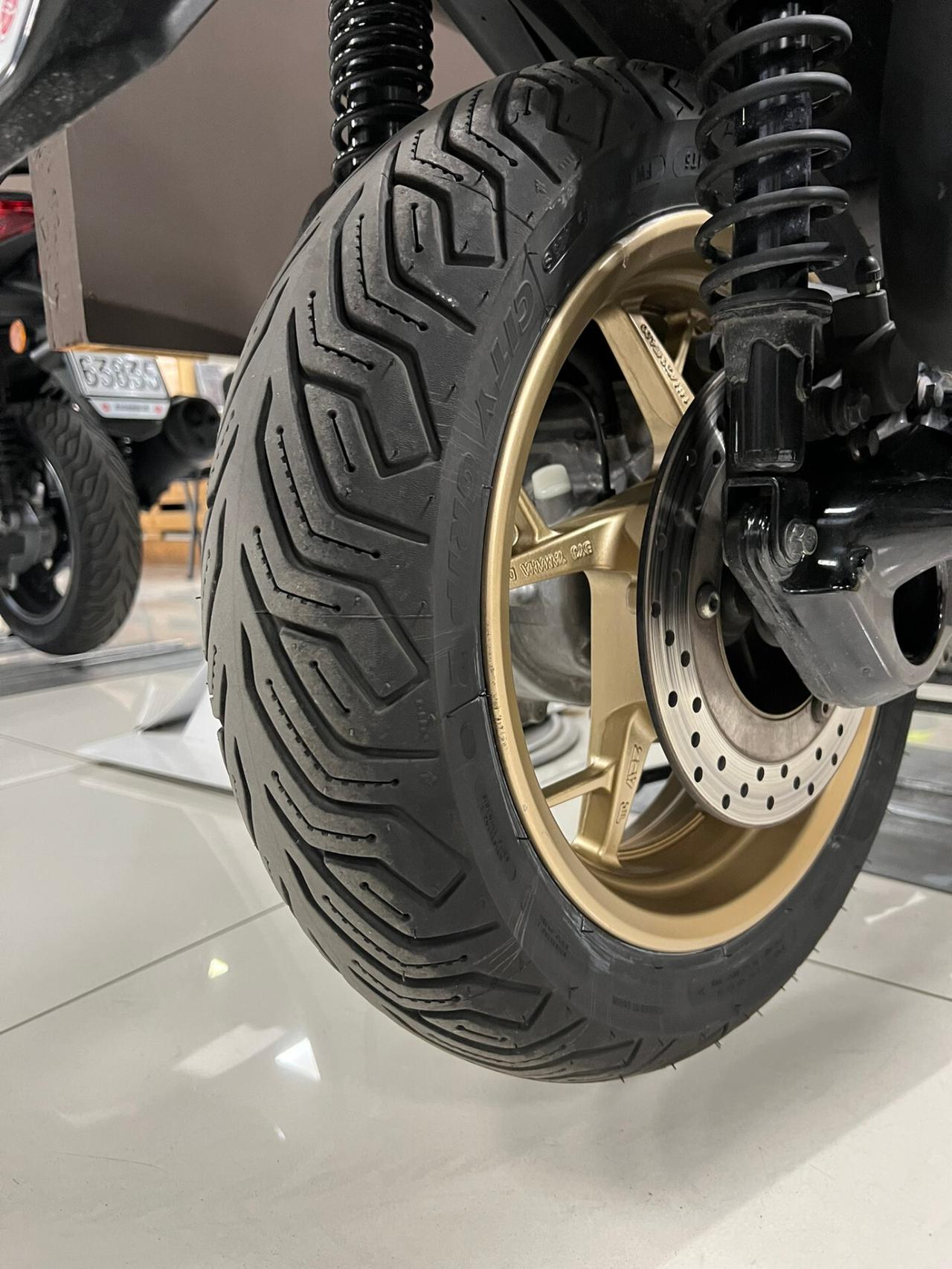 Yamaha X-Max 300 TechMax