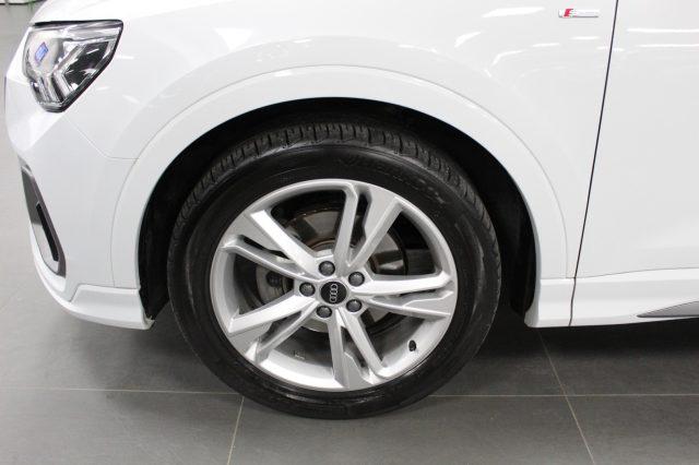 AUDI Q3 2.0 TDI 150 CV S-Tronic S-Line Edition