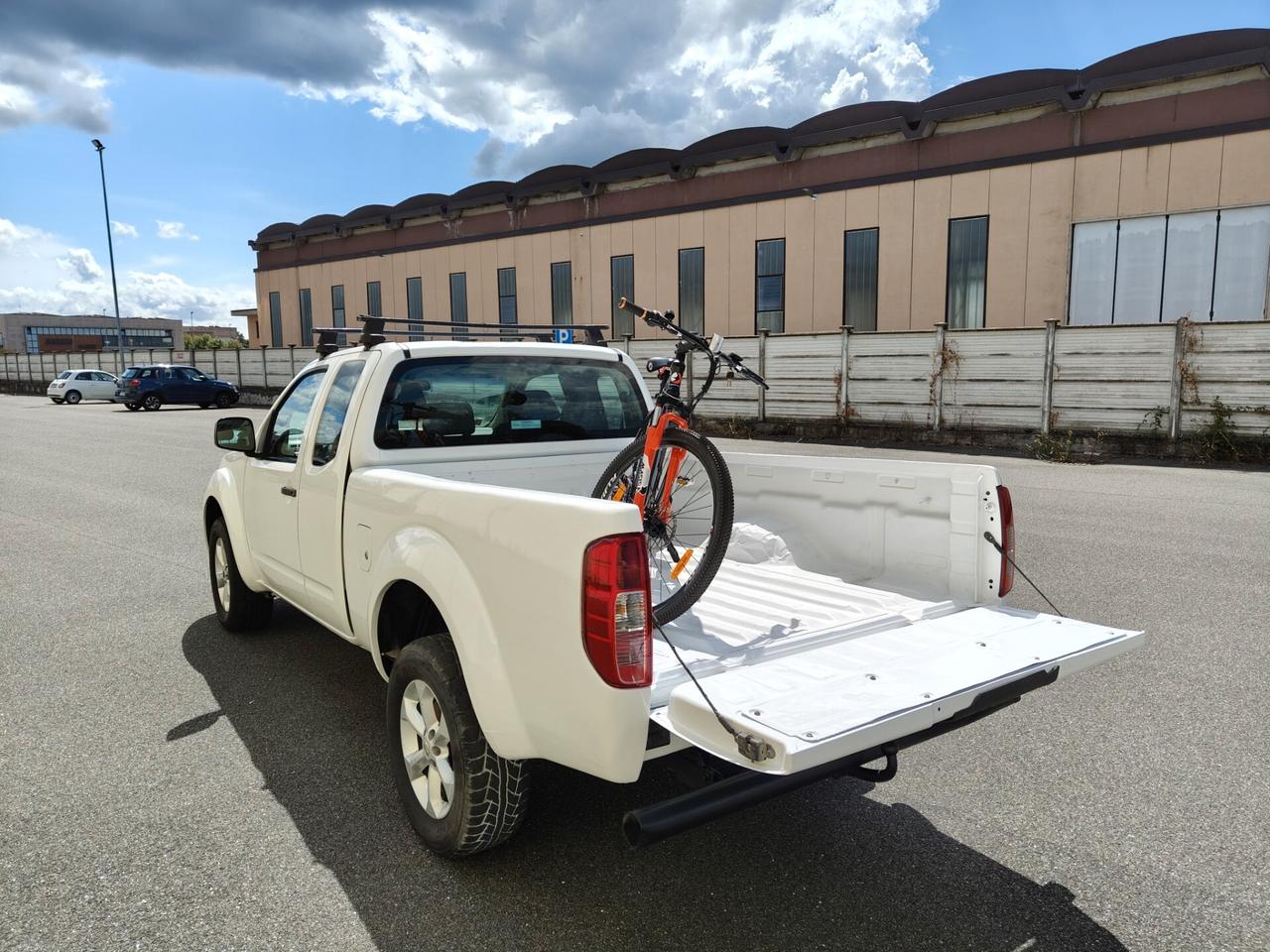 Nissan Navara 2.5 dCi 190CV 2 porte King Cab Sport