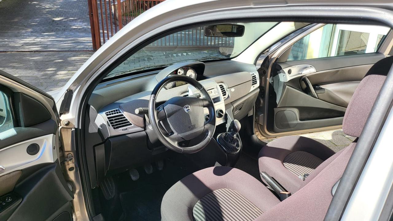 Lancia Ypsilon 1.2