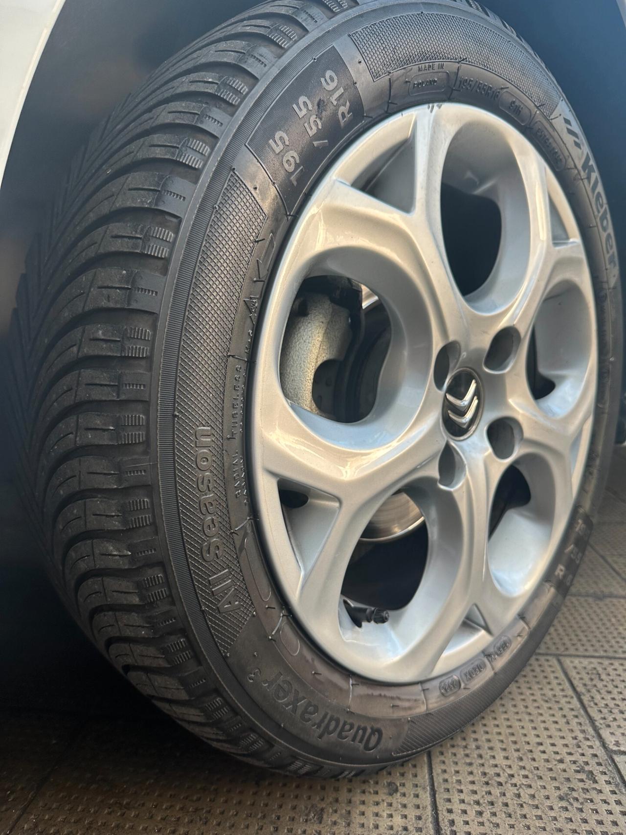 Citroen C3 1.2 Benz, Euro 5B, Uni propr, si neopa, pari al nuovo
