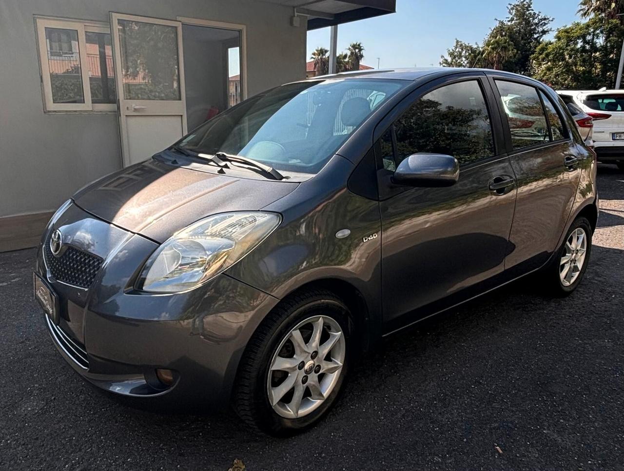 Yaris 1.4 D-4D 5 porte Navi