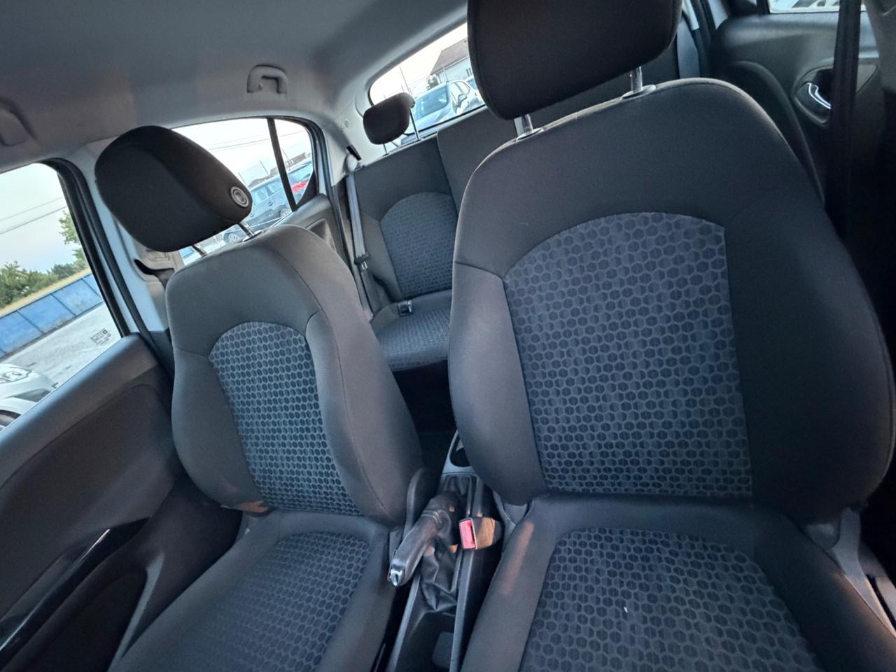 Opel Corsa 1.4 90CV GPL Tech 5 porte n-Joy