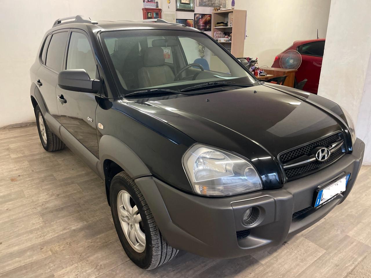 Hyundai Tucson D 2.0 140 CV CRDi VGT Active 4x4 Full Distribuzione NEOPATENTATI