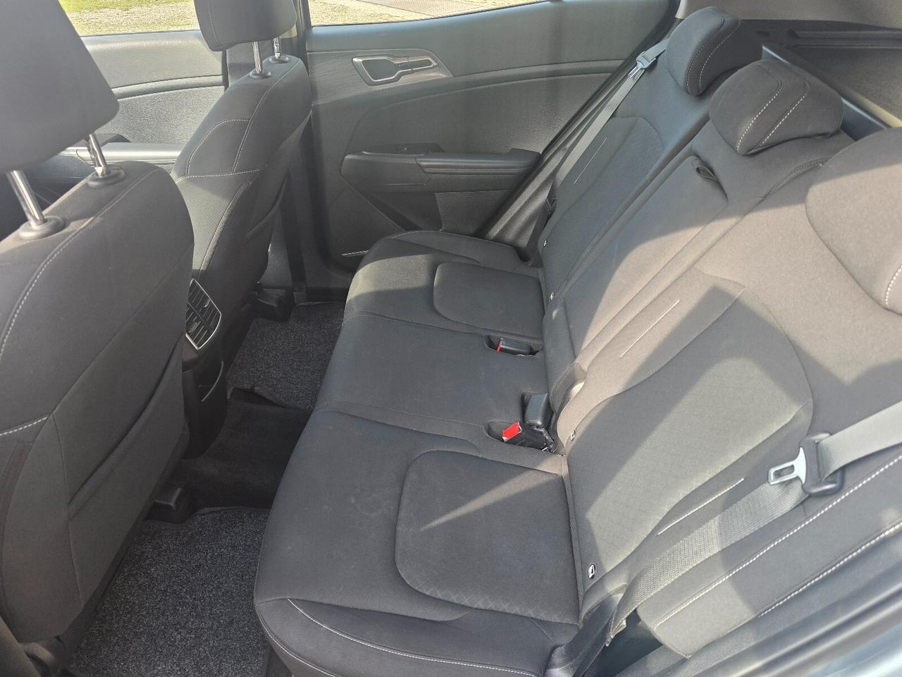 Kia Sportage 1.6 CRDi MHEV DCT Business