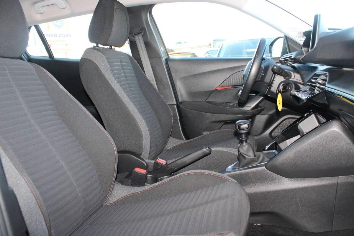 Peugeot 2008 1.5 bluehdi Active s&s 100cv Con NAVIGATORE