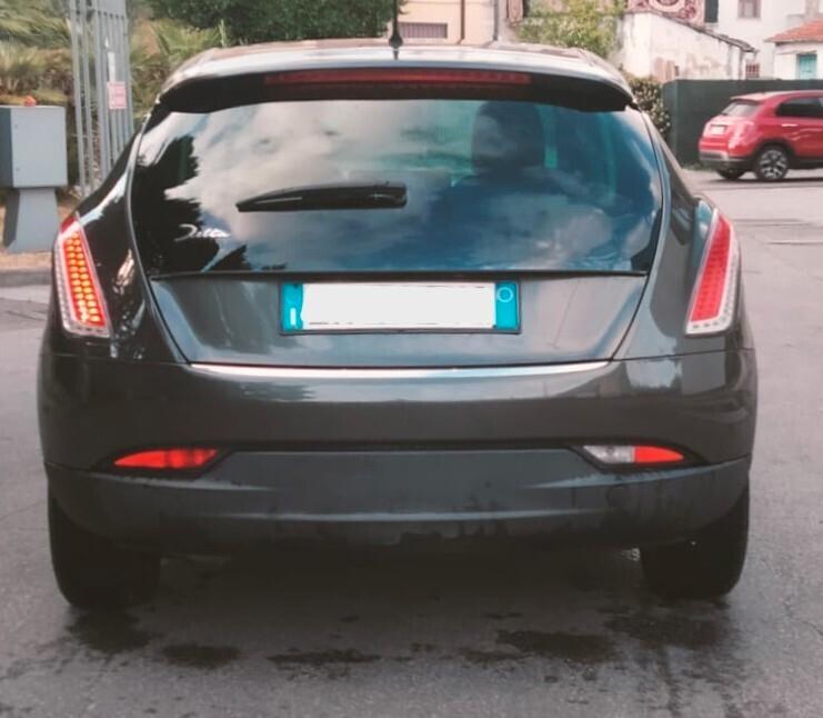 Lancia Delta 1.6 MJT DPF Selectronic Platinum 2012 NEOPATENTATI