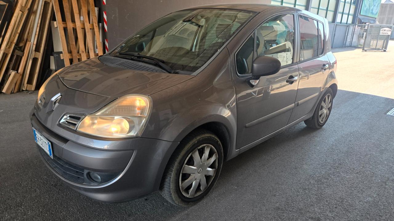 Renault Modus 1.6 16V AUTOMATIC