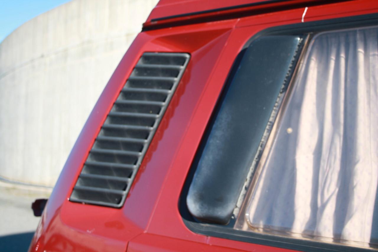 VOLKSWAGEN T3 CALIFORNIA WESTFALIA 1.6 T.D. DEL 1990 MOTORE RICONDIZIONATO