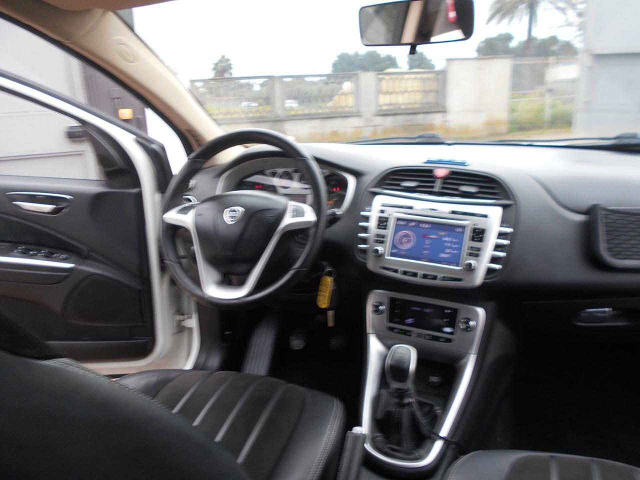 Lancia Delta 1.4 T-Jet 150 CV Platino