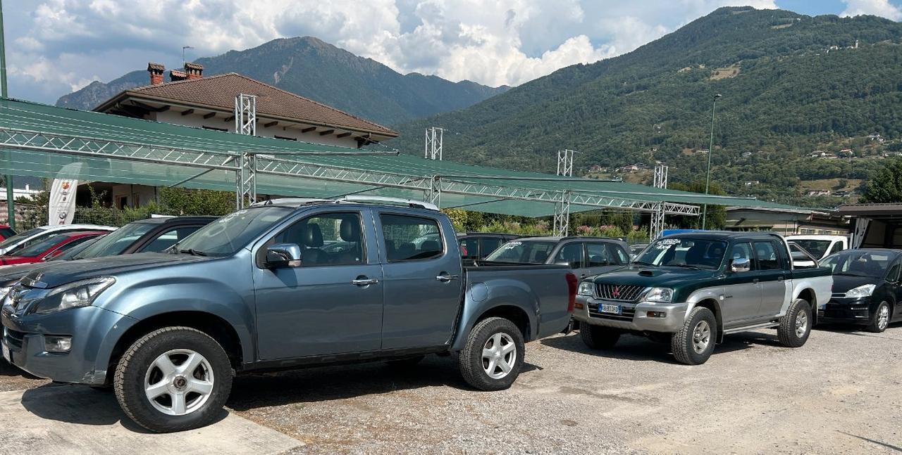 Mitsubishi L200 4 PORTE GANCIO