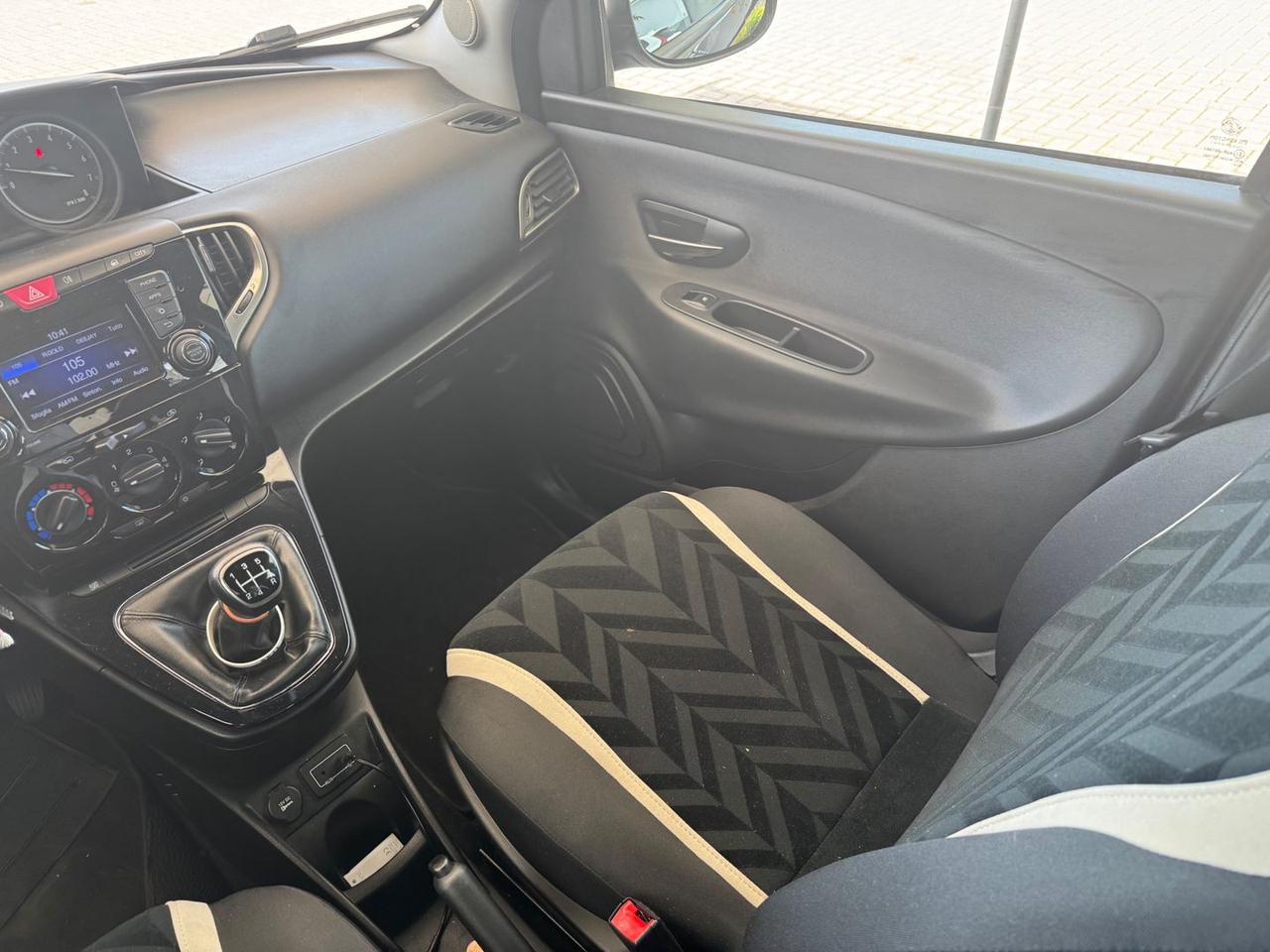 Lancia Ypsilon Platinum 1.2