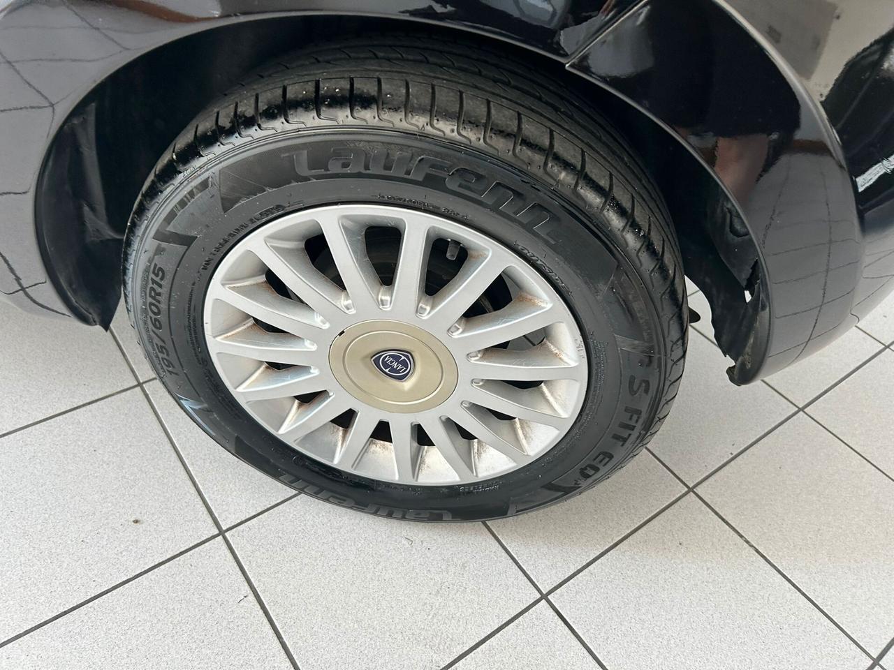 Lancia MUSA 1.4B X NEOPATENTATI 2013