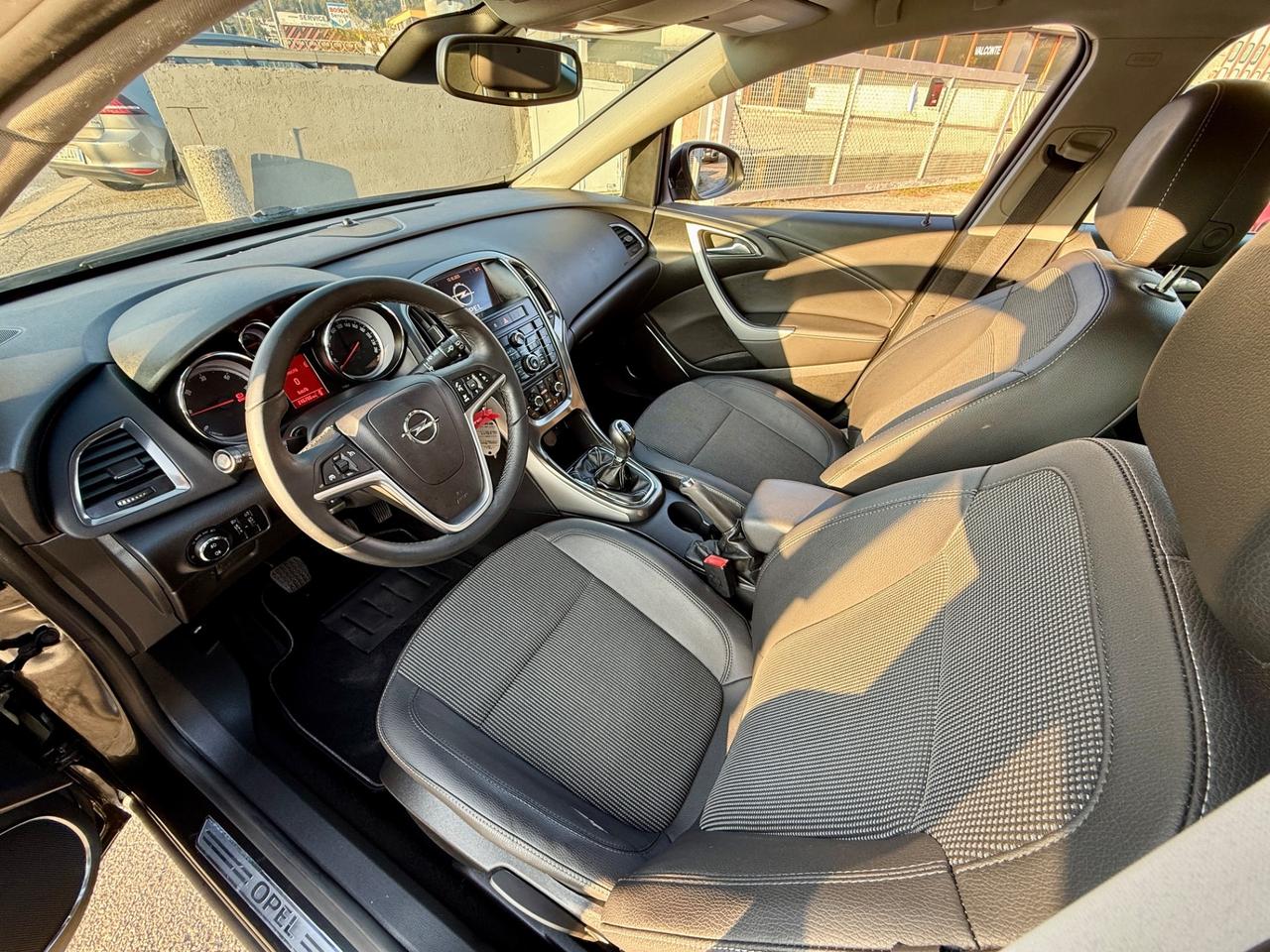 Opel Astra 1.7 CDTI 125CV Sports Tourer Cosmo