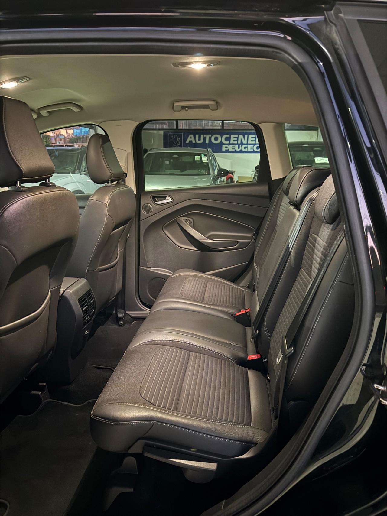 Ford Kuga 1.5 TDCI 120 CV S&S 2WD Titanium