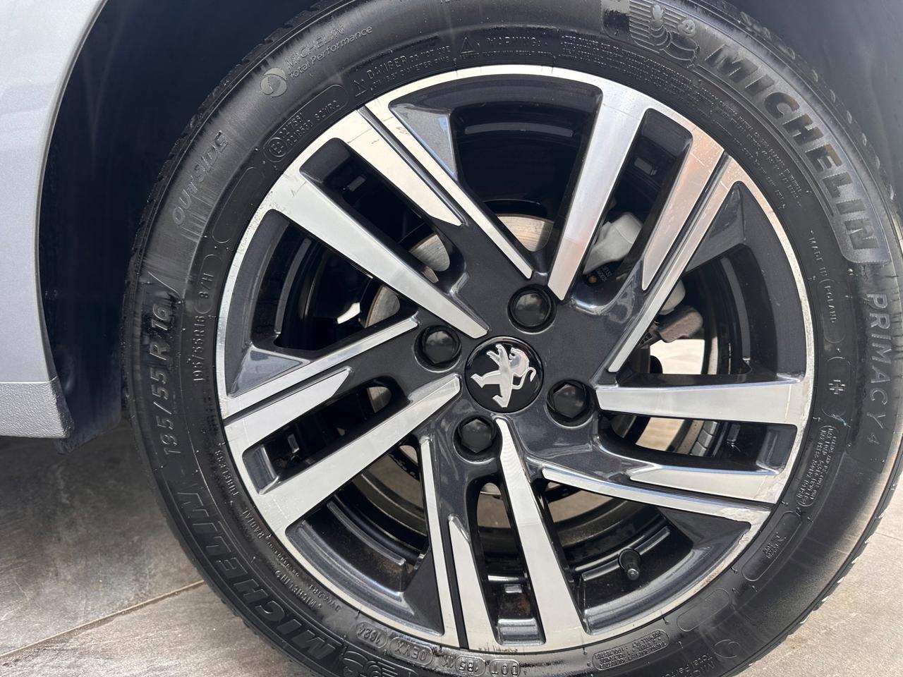 Peugeot 208 BlueHDi 100 Stop&Start 5 porte Allure Pack