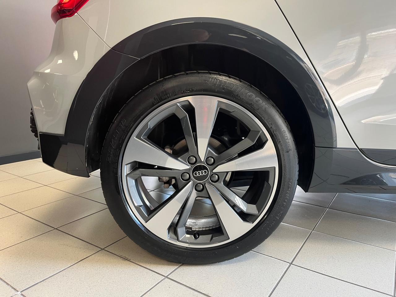 Audi A1 allstreet 30 TFSI S tronic Identity Contrast