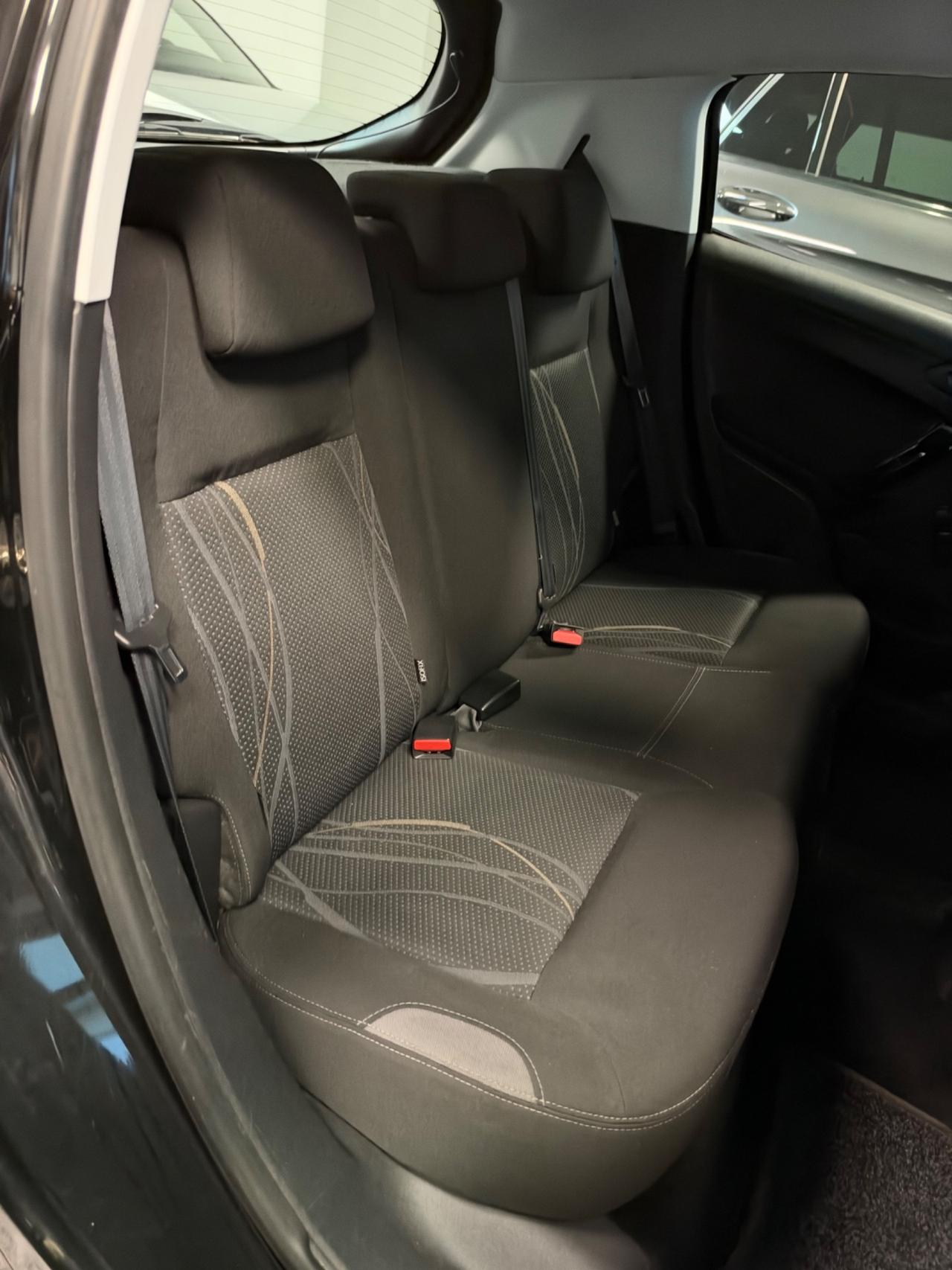 Peugeot 208 1.4 HDi 68 CV Allure