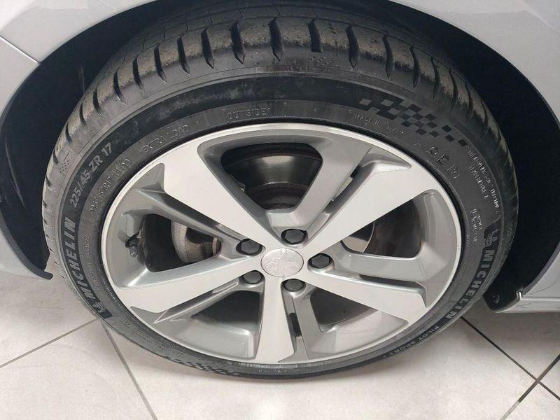 Peugeot 308 BlueHDi 130 S&S EAT8 SW NAVI CERCHI 17