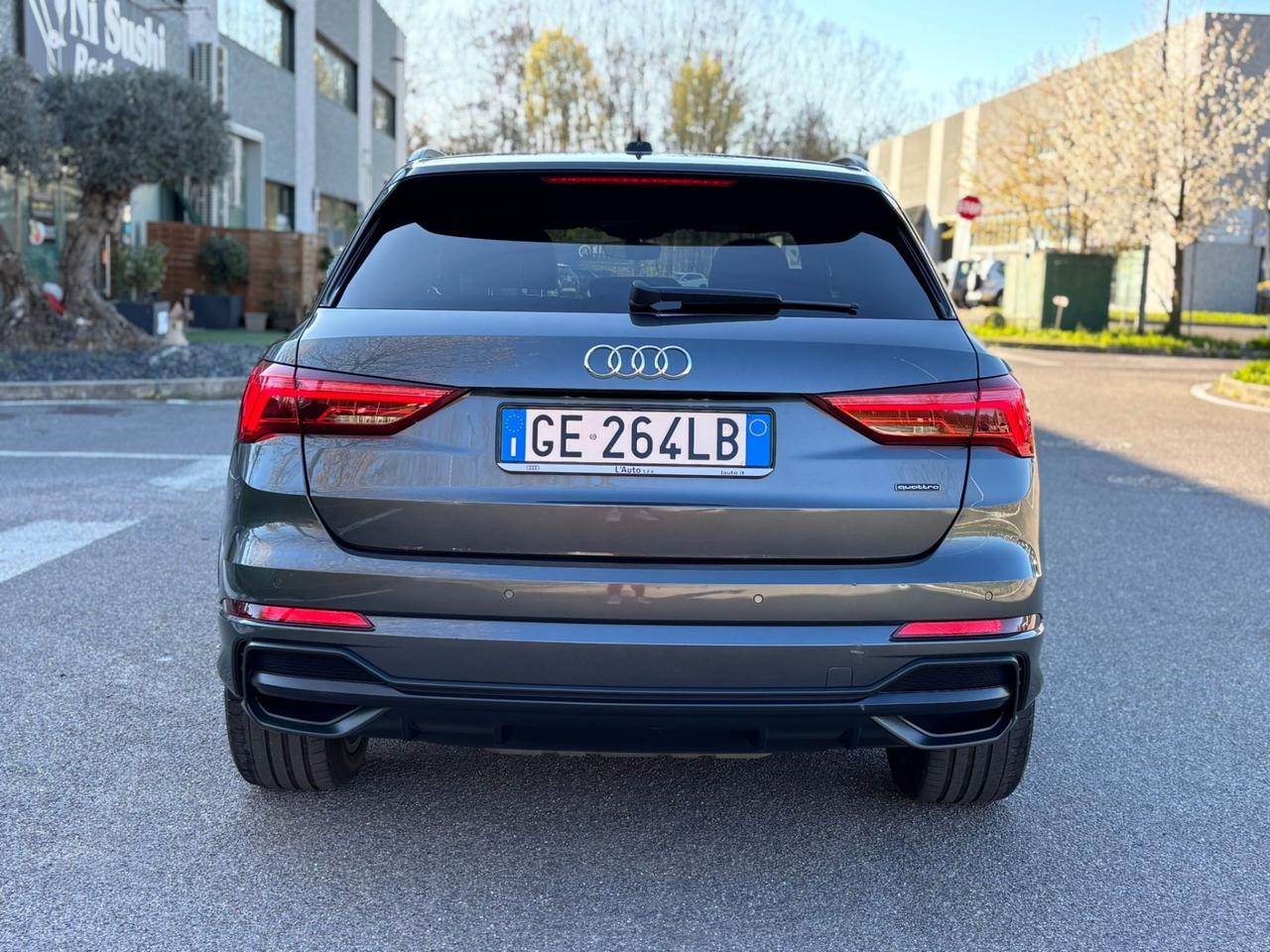 Audi Q3 40 TFSI quattro S tronic line edition