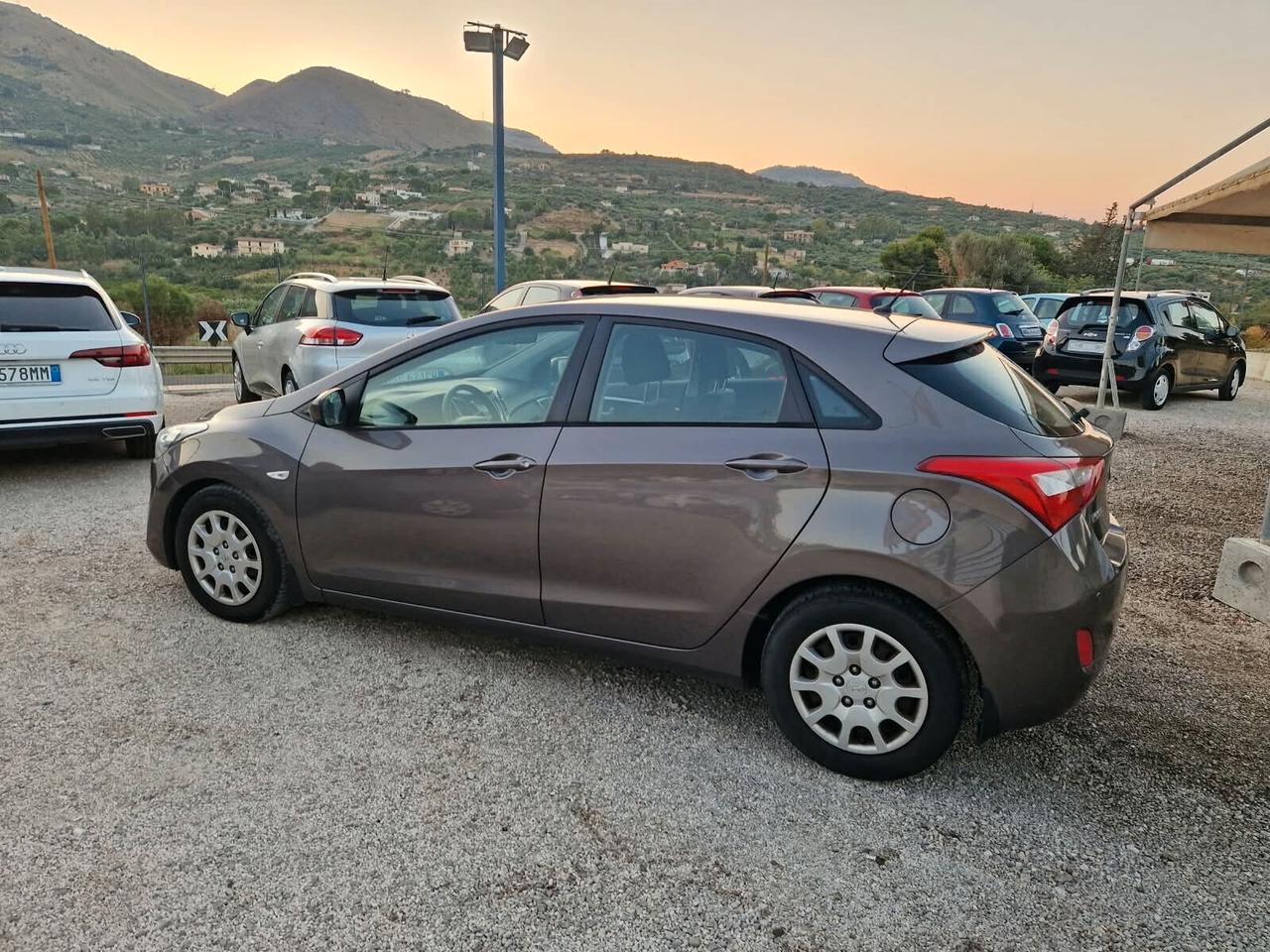 Hyundai i30 1.4 CRDi 5p. 90 CV