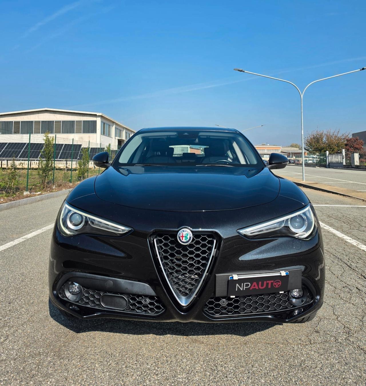 Alfa Romeo Stelvio q4 executive