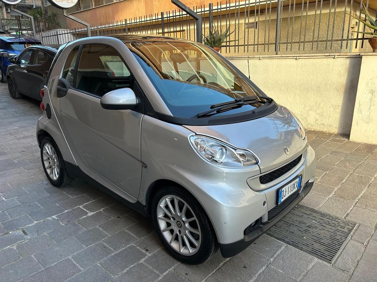 SMART Fortwo 1000 52kW coupe Passion