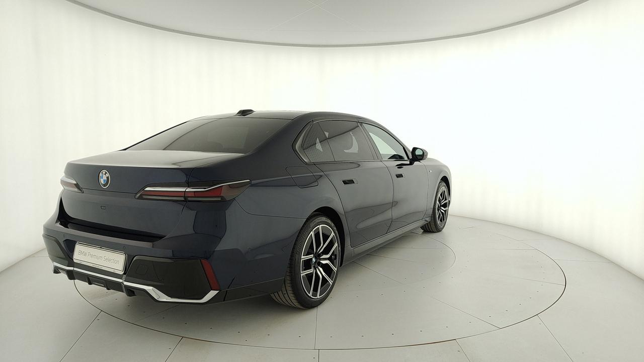 BMW Serie 7 G70 - 740d mhev xdrive MSport Pro auto