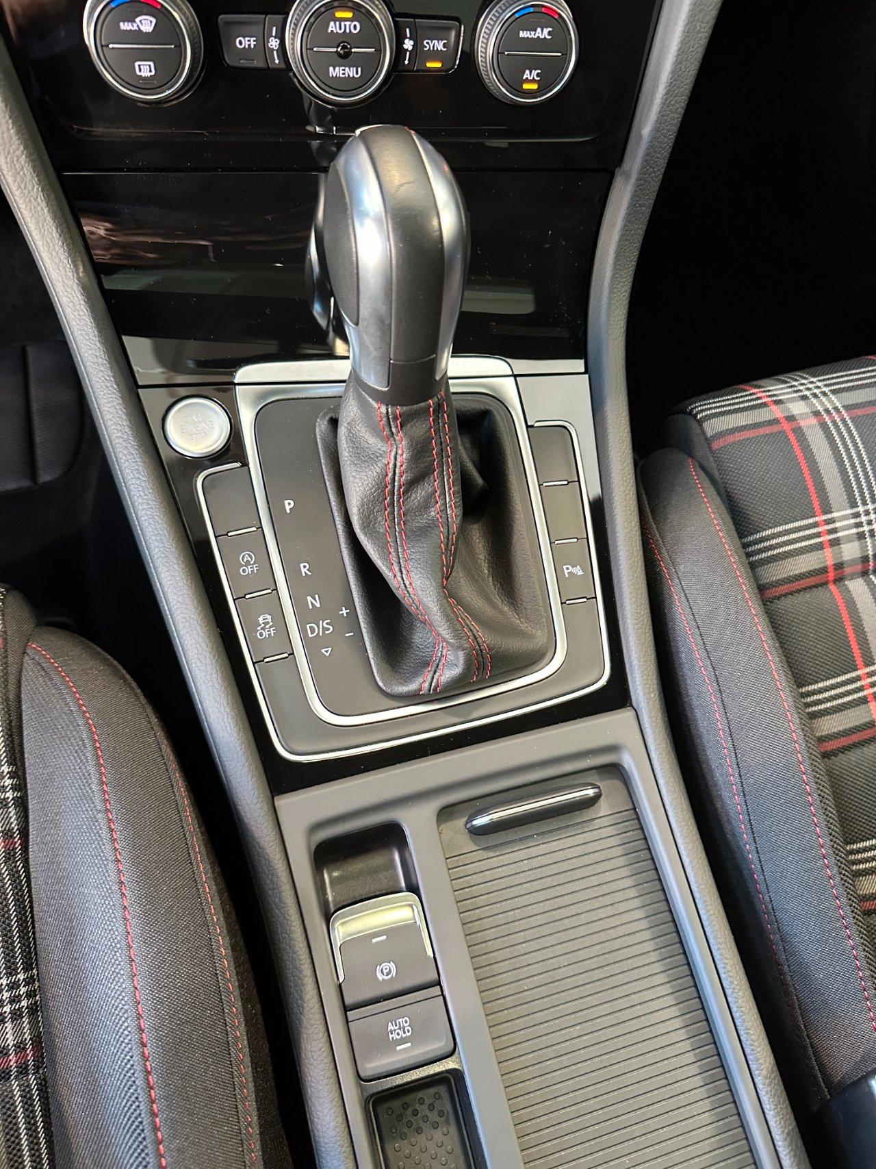 Volkswagen Golf GTI 2.0 tsi Performance DSG - 19" - Tetto - Keyless