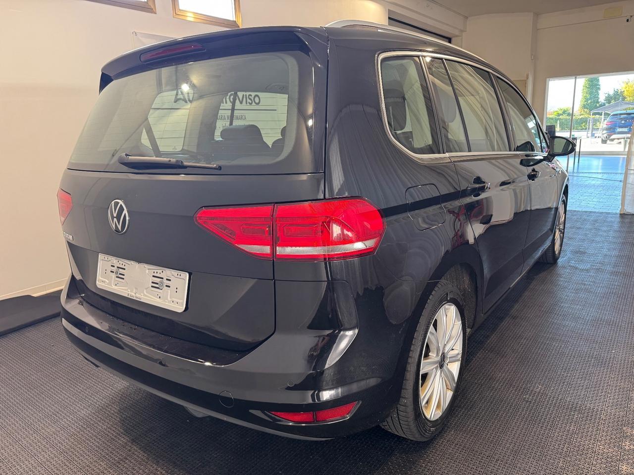 Volkswagen Touran 2.0 TDI 150 CV SCR DSG Highline BlueMotion Tech.